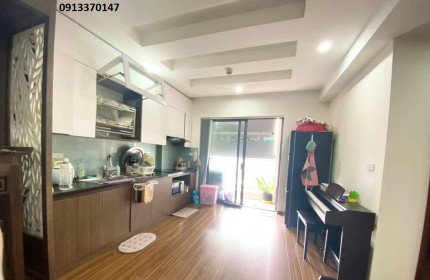 Bán căn hộ chung cư đẹp tòa Handiresco 31 Lê Văn Lương, Thanh Xuân Diện tích 68m2. LH:913370147